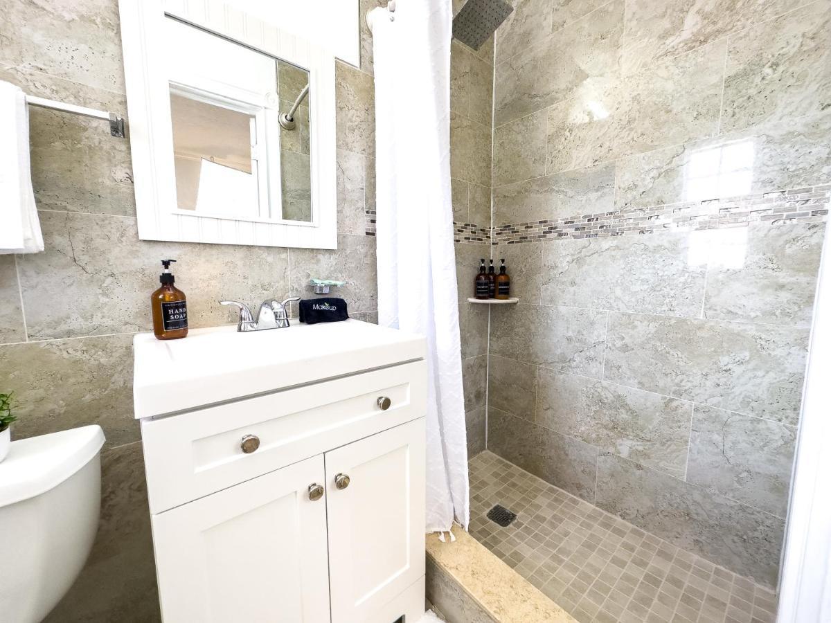 1K Bed Studio Apt With Shared Pool 02 Clearwater Exterior photo