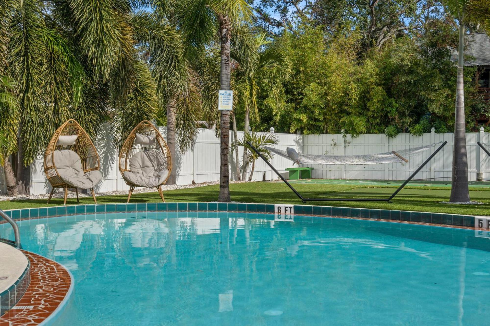 1K Bed Studio Apt With Shared Pool 02 Clearwater Exterior photo