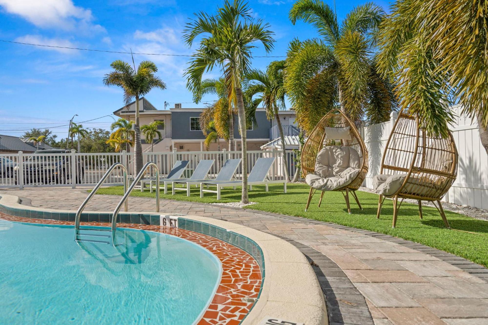 1K Bed Studio Apt With Shared Pool 02 Clearwater Exterior photo